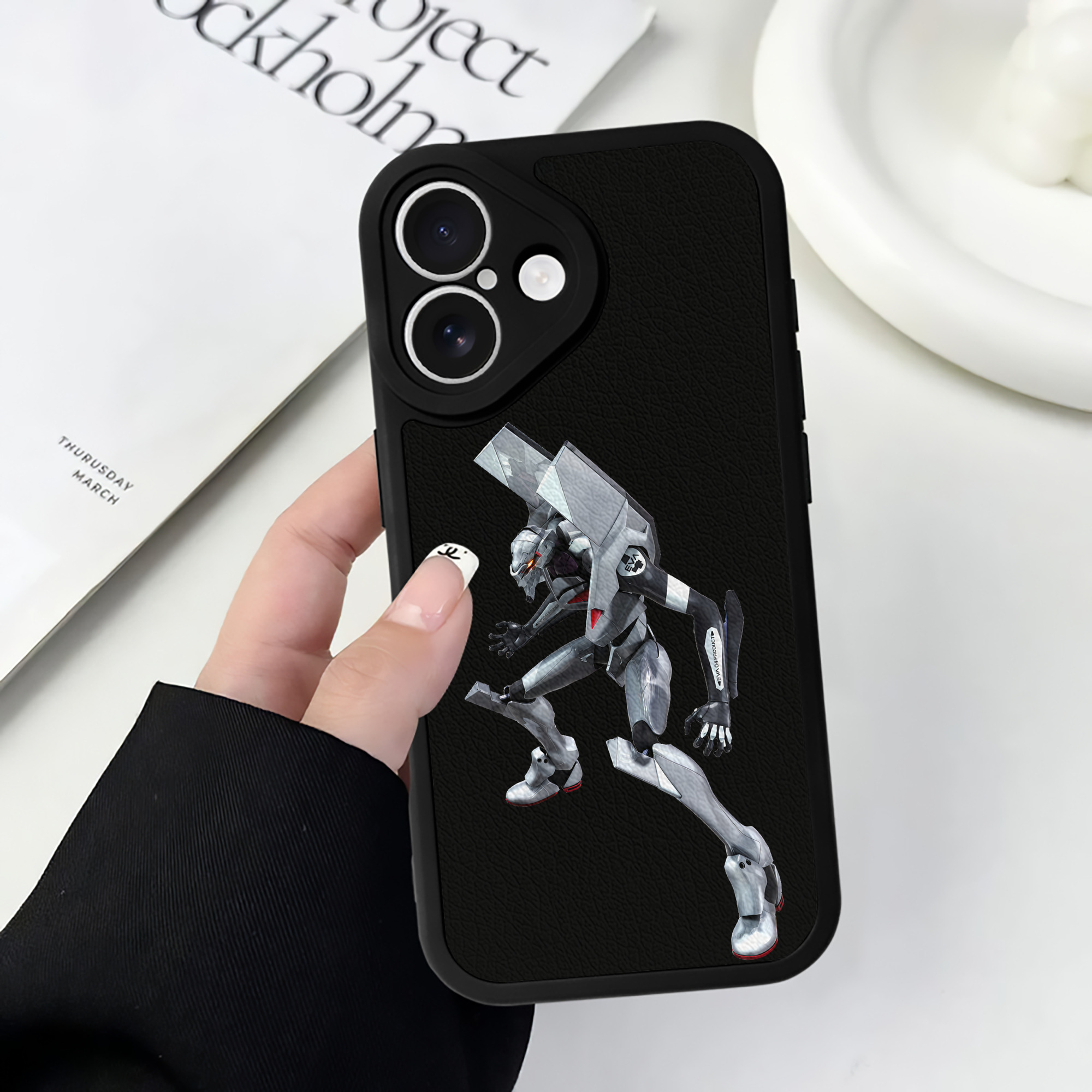 （画像用） EVA 新世紀エヴァンゲリオン 【iPhone 16シリーズ対応】シリコンスマホケース（レザー調） 材質：シリコン